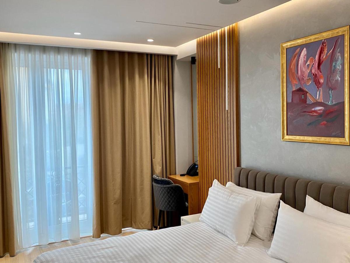 Primo Hotel Тирана Экстерьер фото