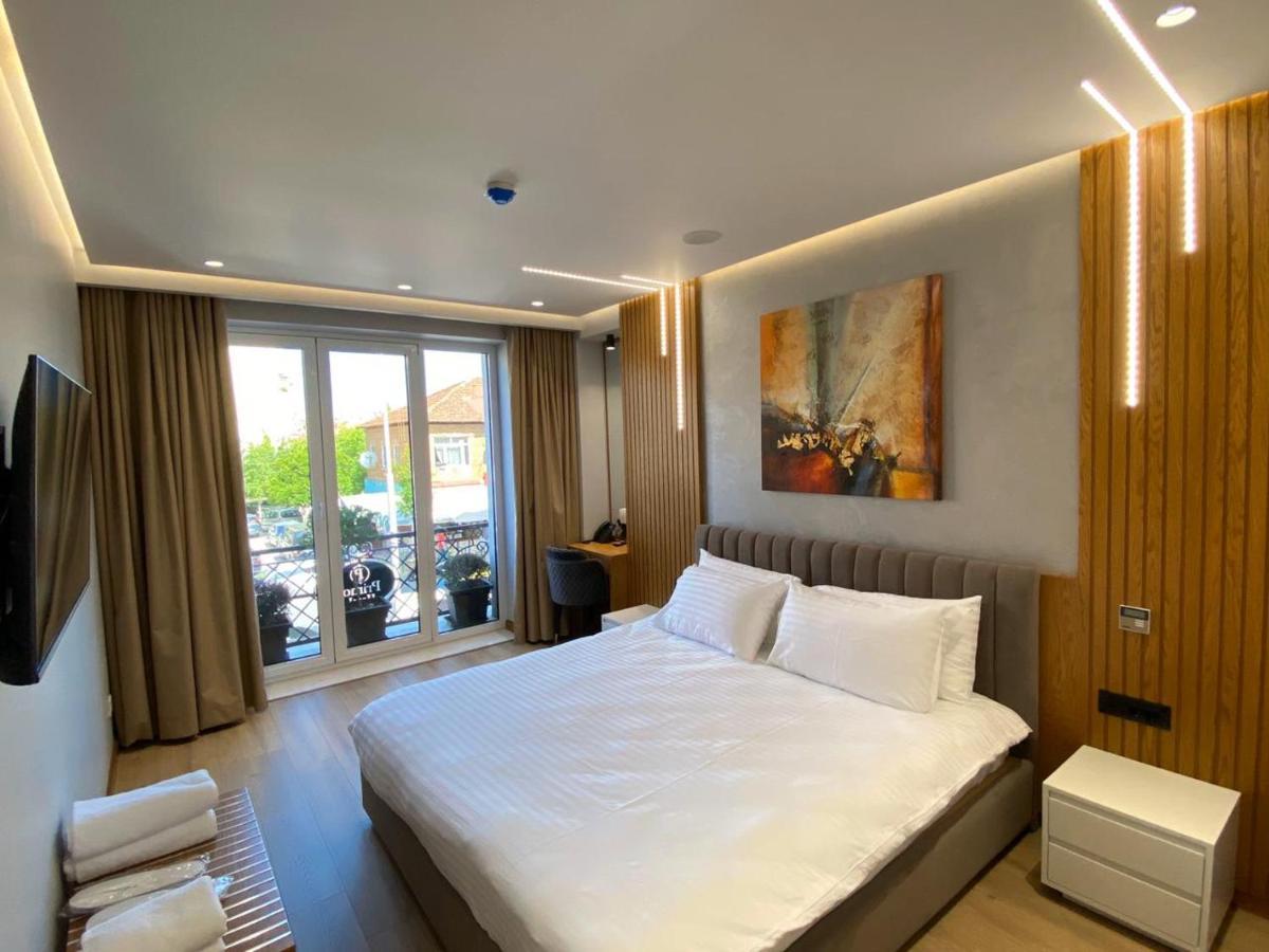 Primo Hotel Тирана Экстерьер фото