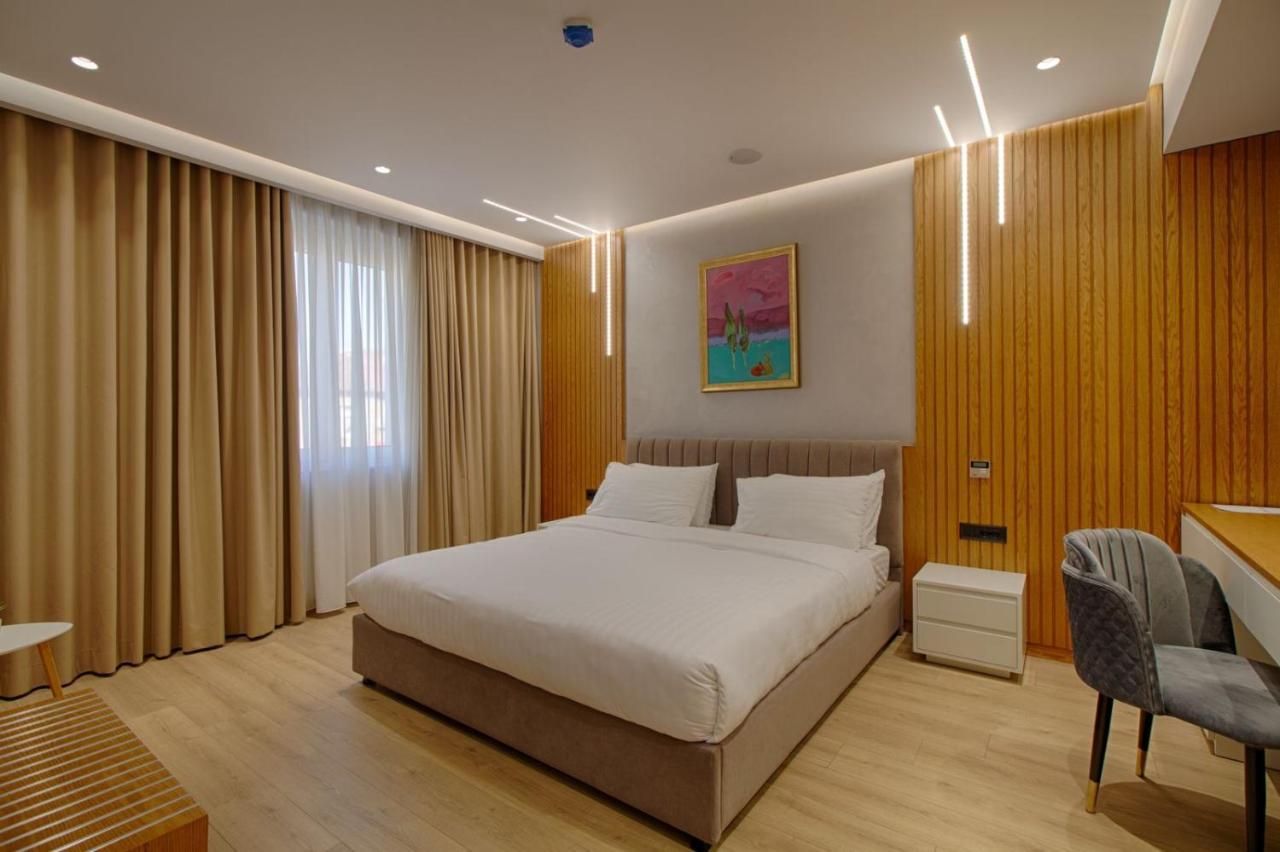 Primo Hotel Тирана Экстерьер фото