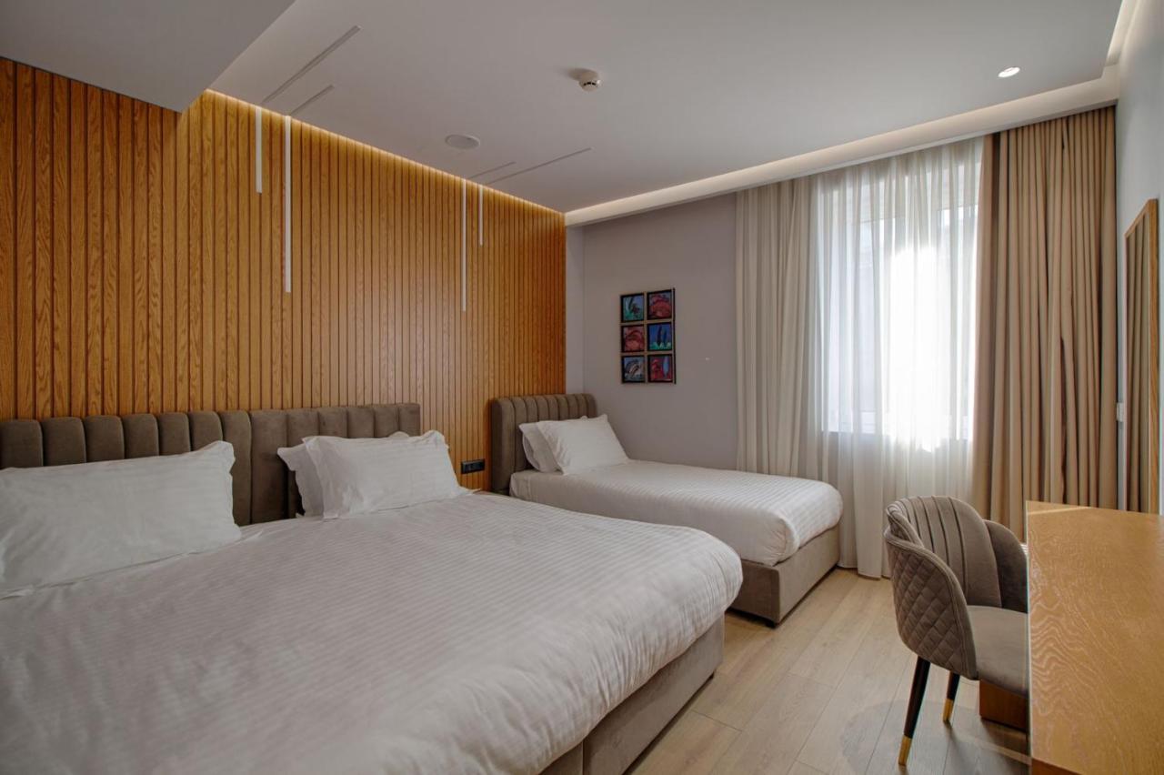 Primo Hotel Тирана Экстерьер фото