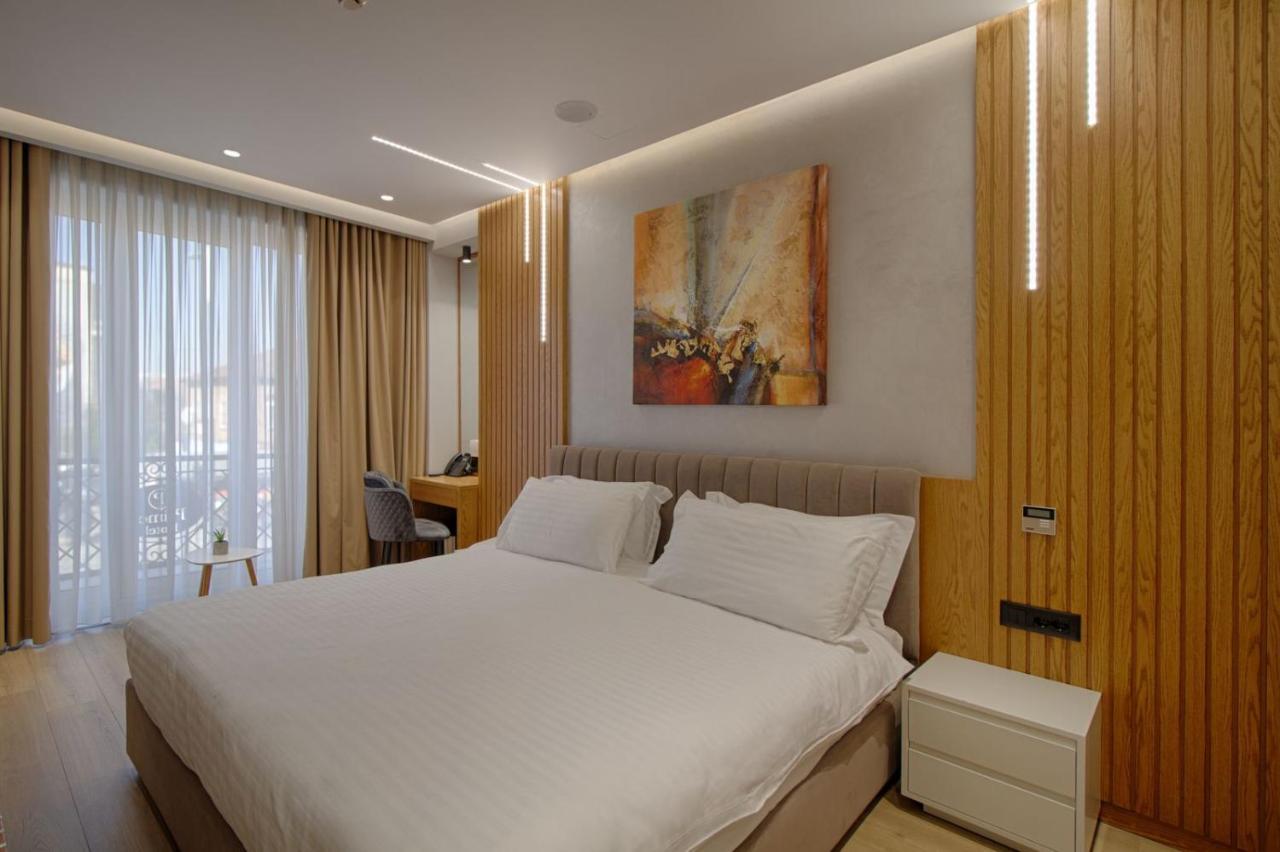 Primo Hotel Тирана Экстерьер фото