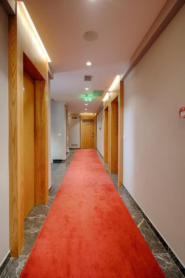 Primo Hotel Тирана Экстерьер фото